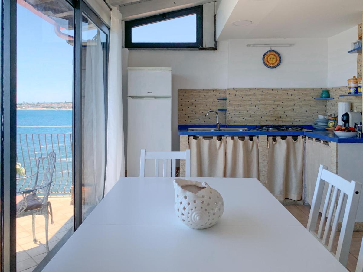 Giardini Beach Loft Exterior photo